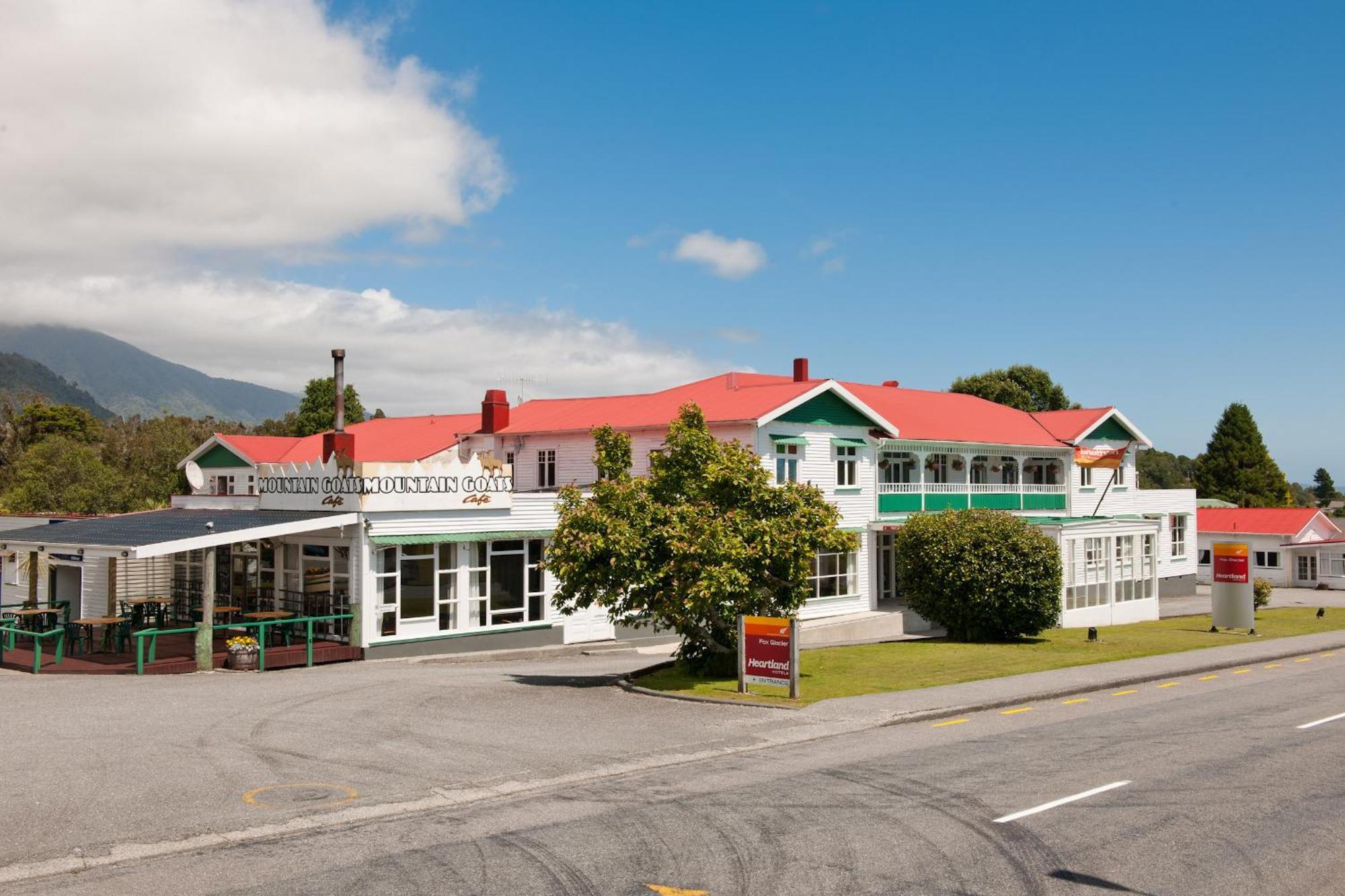 Heartland Hotel Glaciar Fox Exterior foto