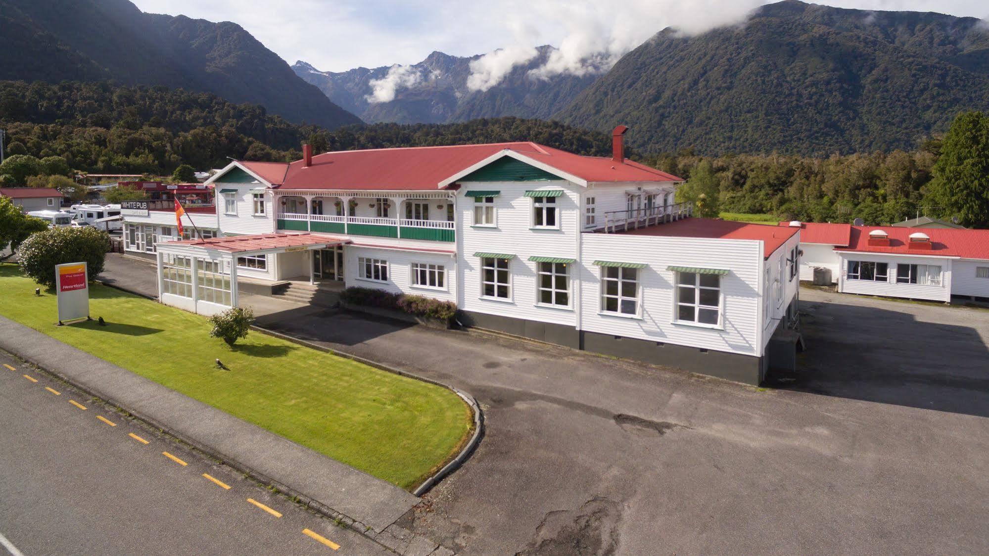 Heartland Hotel Glaciar Fox Exterior foto